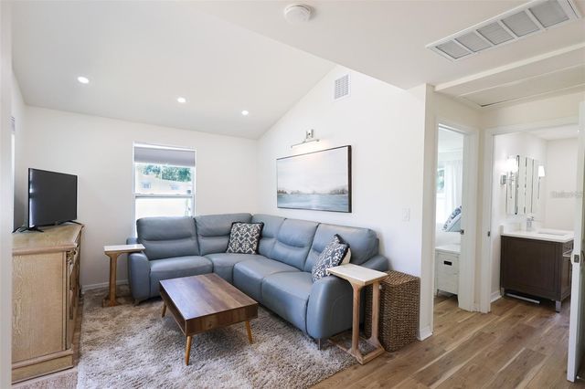 4501 70TH STREET N, St Petersburg, FL 33709