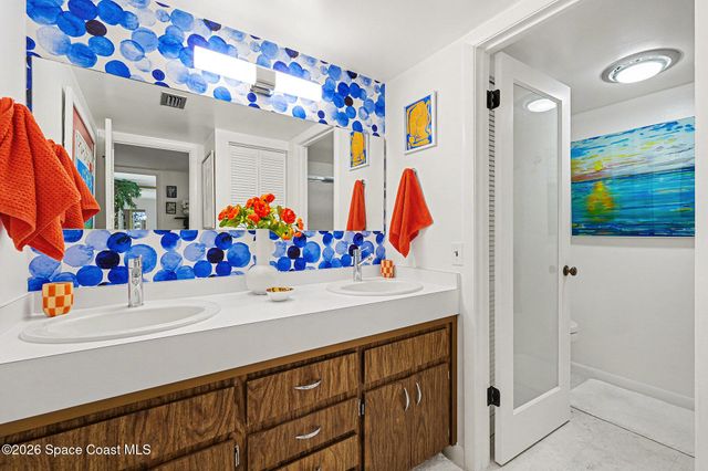 1515 Vista Oaks Circle NE, Palm Bay, FL 32905