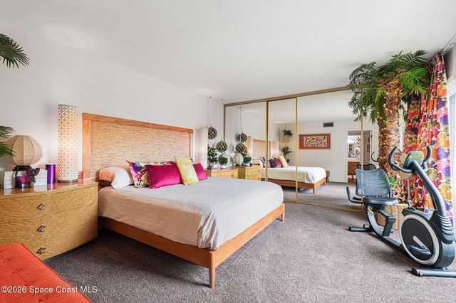 1515 Vista Oaks Circle NE, Palm Bay, FL 32905