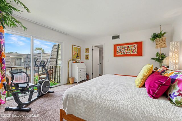 1515 Vista Oaks Circle NE, Palm Bay, FL 32905