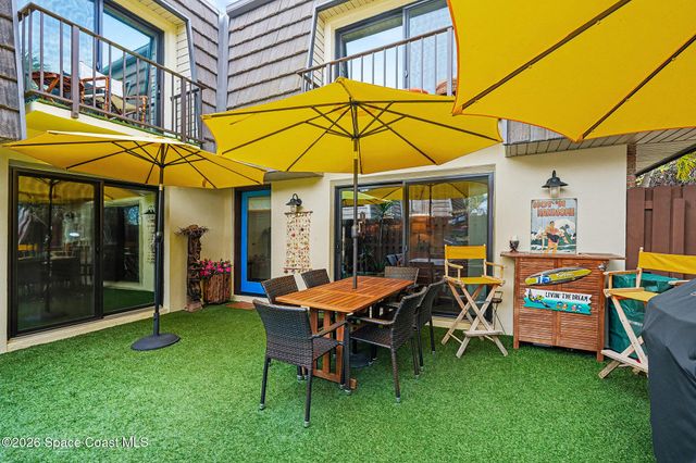 1515 Vista Oaks Circle NE, Palm Bay, FL 32905