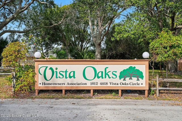 1515 Vista Oaks Circle NE, Palm Bay, FL 32905