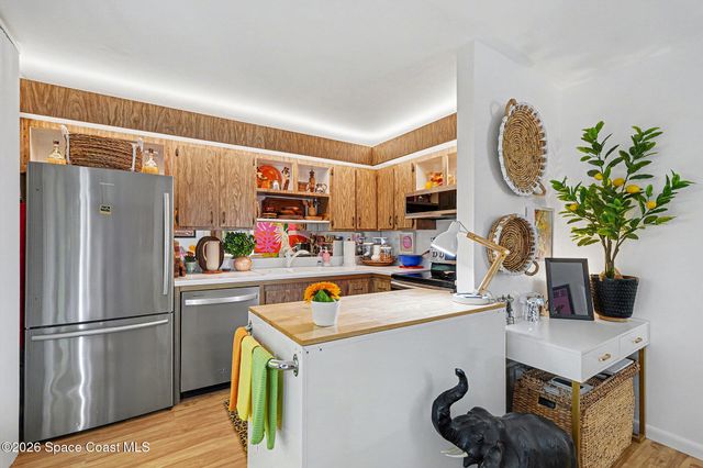 1515 Vista Oaks Circle NE, Palm Bay, FL 32905