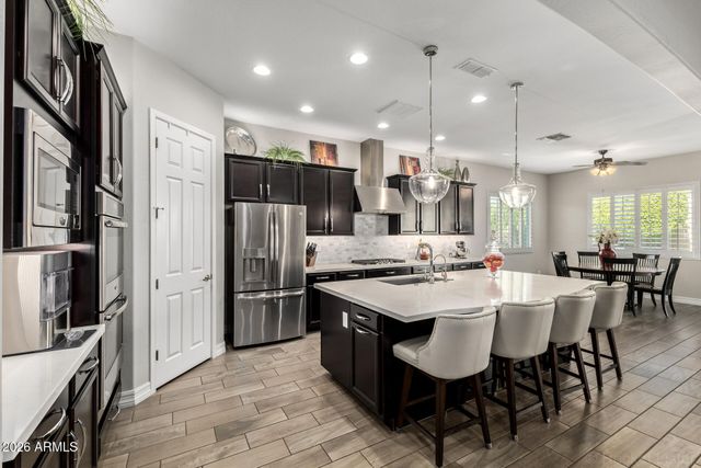 9216 W SANDS Drive, Peoria, AZ 85383