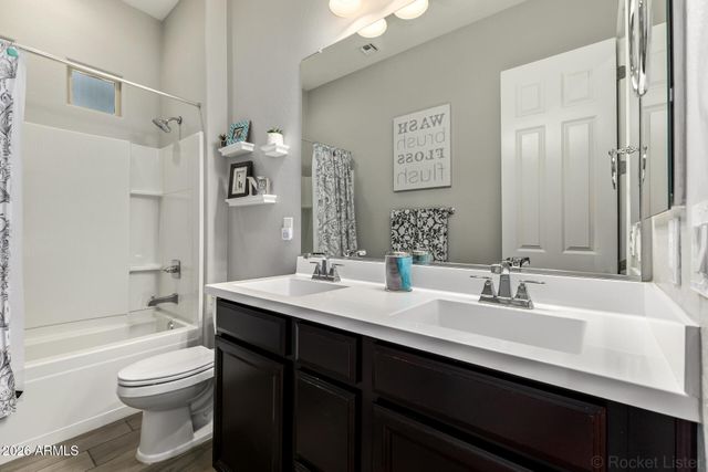 9216 W SANDS Drive, Peoria, AZ 85383