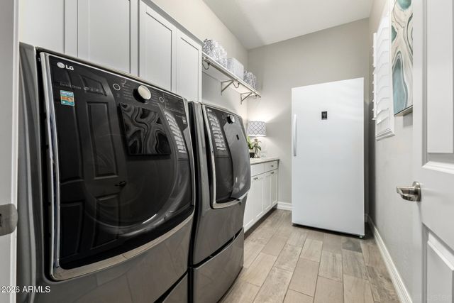 9216 W SANDS Drive, Peoria, AZ 85383