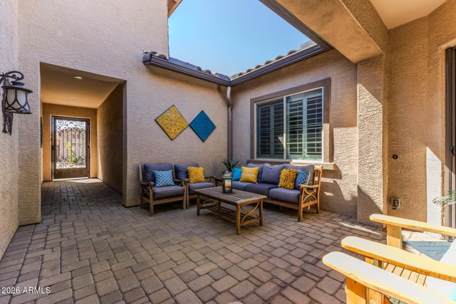 9216 W SANDS Drive, Peoria, AZ 85383