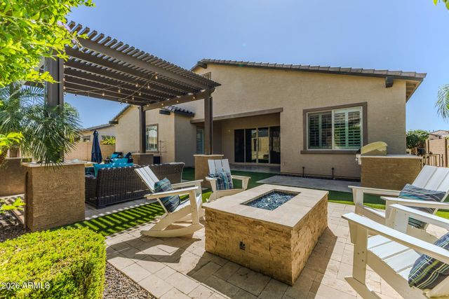 9216 W SANDS Drive, Peoria, AZ 85383