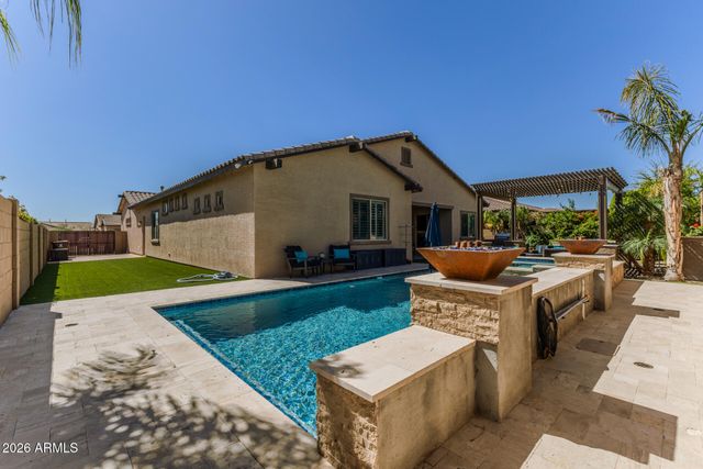 9216 W SANDS Drive, Peoria, AZ 85383