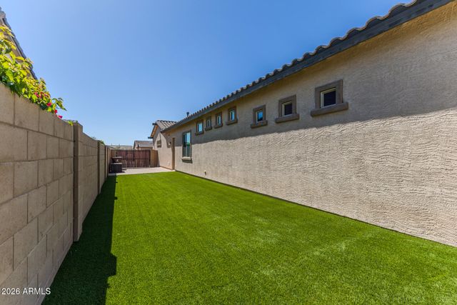 9216 W SANDS Drive, Peoria, AZ 85383