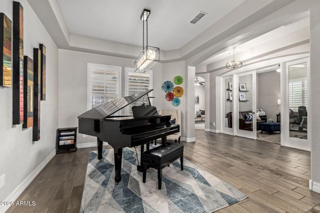 9216 W SANDS Drive, Peoria, AZ 85383