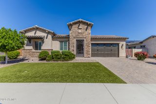 9216 W SANDS Drive, Peoria, AZ 85383