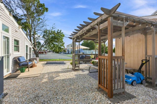 1700 Binnacle Road, Forked River, NJ 08731