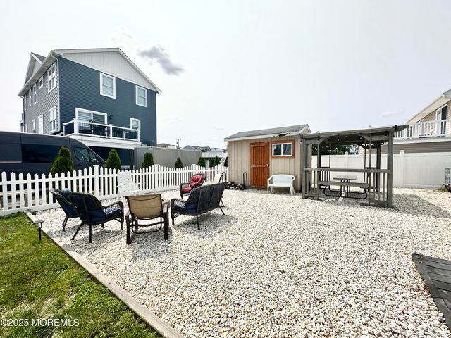 1700 Binnacle Road, Forked River, NJ 08731