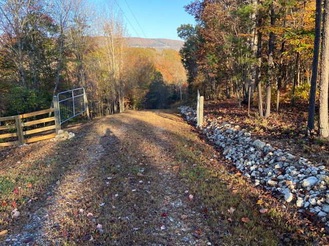 978 Press Pickett Road, Whitwell, TN 37397