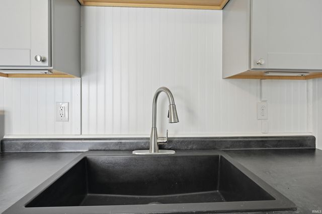 555 S Best Street, Waterloo, IN 46793