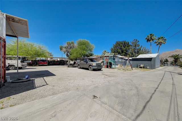 1555 Bledsoe Lane, Las Vegas, NV 89110