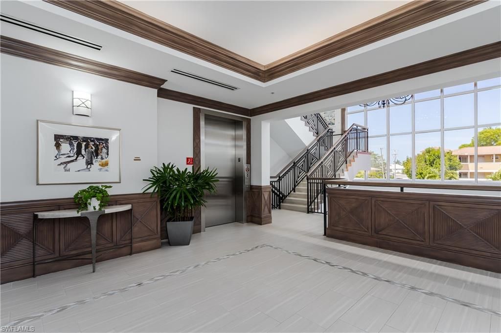599 Tamiami TRL N 200, NAPLES, FL 34102 — photo 3