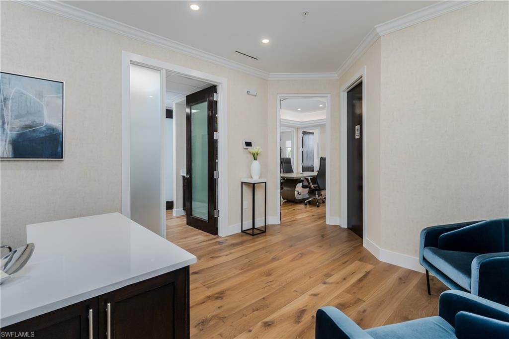 599 Tamiami TRL N 200, NAPLES, FL 34102 — photo 5
