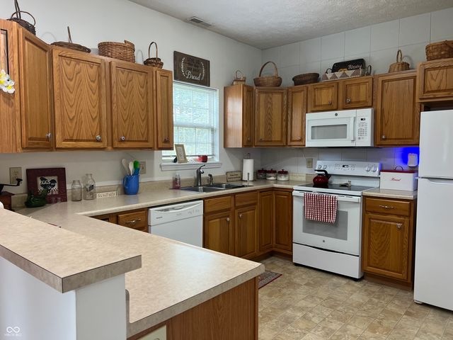 1800 Eastfield Drive, Crawfordsville, IN 47933