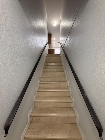 3526 W 76th Street 203, Hialeah, FL 33018