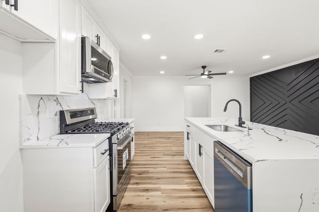 14409 Horseshoe Trail, Balch Springs, TX 75180