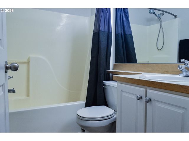 13700 Sw SCHOLLS FERRY Rd 102, Beaverton, OR 97007