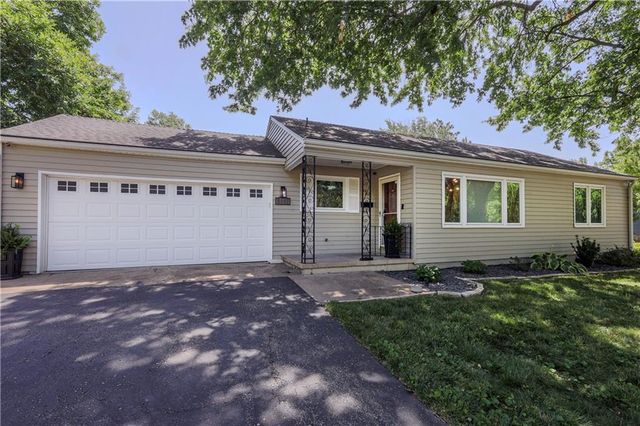 8643 Hadley Street, Overland Park, KS 66212