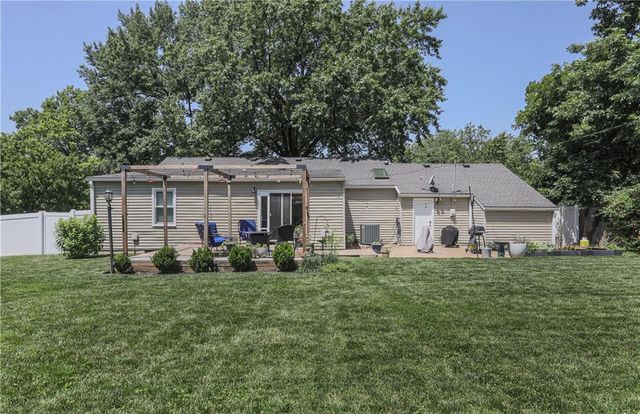 8643 Hadley Street, Overland Park, KS 66212