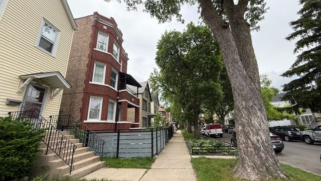 2434 N Lorel Avenue, Chicago, IL 60639