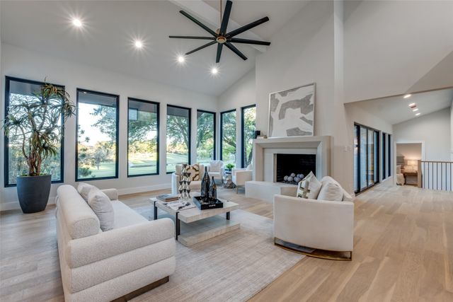 206 Steeplechase Drive, Irving, TX 75062
