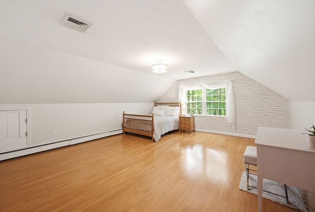 77 Oxbow Dr, Wrentham, MA 02093