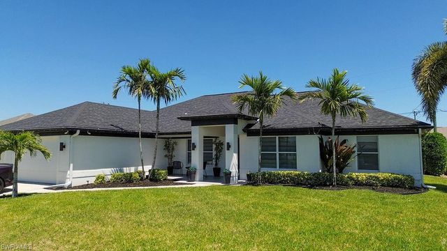 19 13th PL, Cape Coral, FL 33993