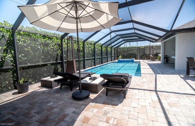 19 13th PL, Cape Coral, FL 33993