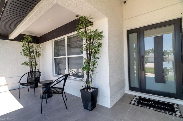 19 13th PL, Cape Coral, FL 33993