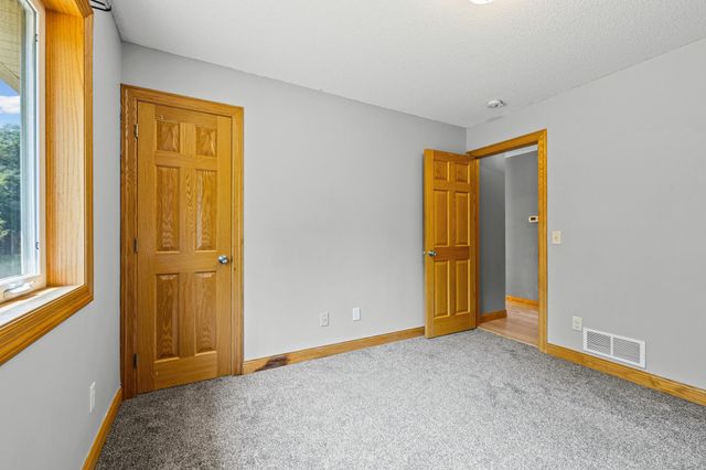 5109 382nd Drive, North Branch, MN 55056