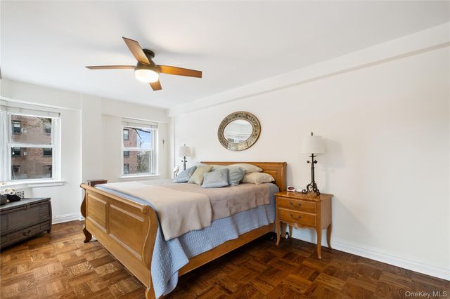 235 Garth Road E2A, Scarsdale, NY 10583