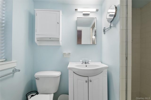 235 Garth Road E2A, Scarsdale, NY 10583