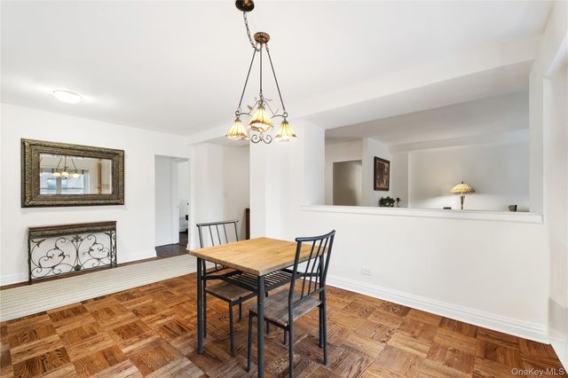 235 Garth Road E2A, Scarsdale, NY 10583