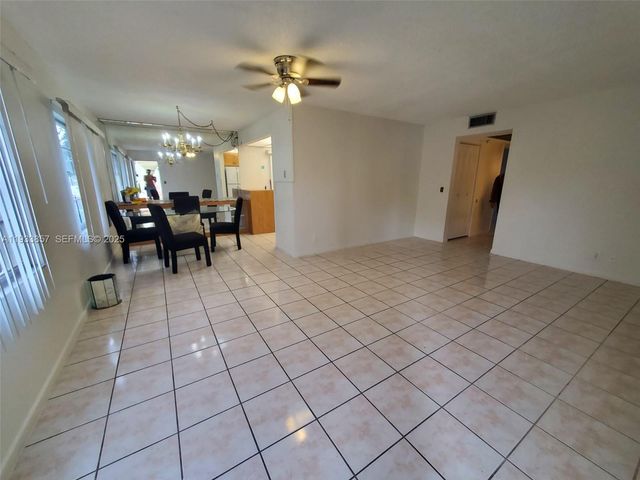 13355 SW 9th Ct 101H, Pembroke Pines, FL 33027