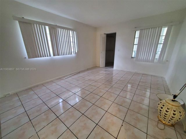 13355 SW 9th Ct 101H, Pembroke Pines, FL 33027