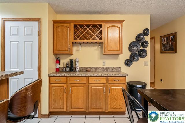 2121 Warwick Circle, Coolbaugh Twp, PA 18466