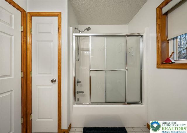 2121 Warwick Circle, Coolbaugh Twp, PA 18466