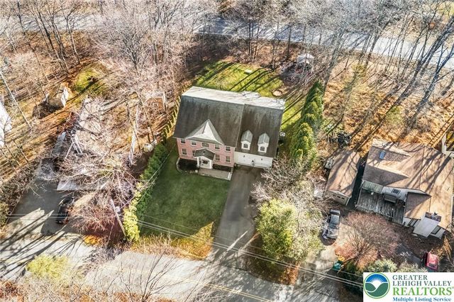 2121 Warwick Circle, Coolbaugh Twp, PA 18466