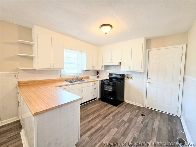 868 71st School Road, Fayetteville, NC 28314
