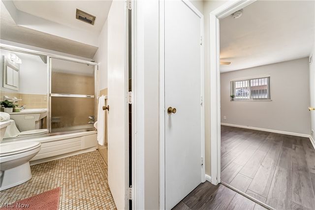 22011 River Oaks Drive A3, Rocky River, OH 44116