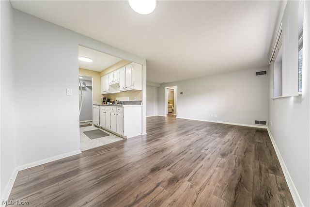 22011 River Oaks Drive A3, Rocky River, OH 44116