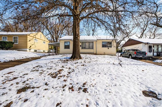 9746 Millburn Drive, St Louis, MO 63136