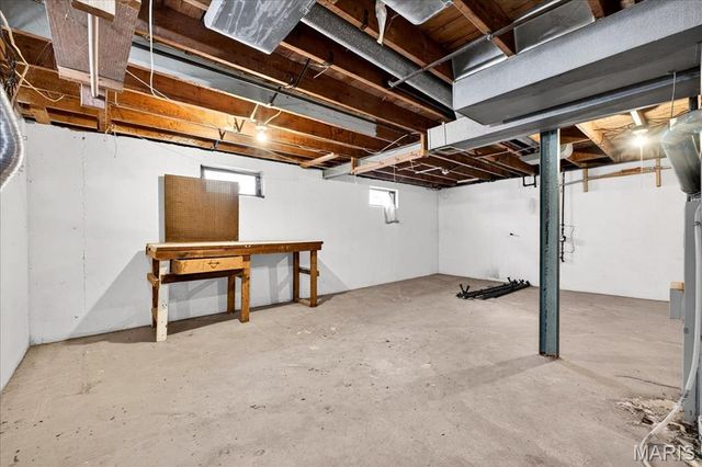 9746 Millburn Drive, St Louis, MO 63136