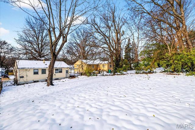 9746 Millburn Drive, St Louis, MO 63136